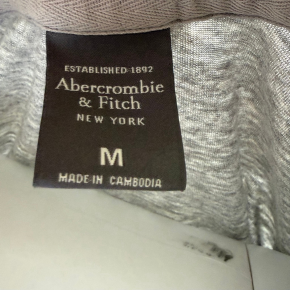 Men's Abercrombie & Fitch Gray Long Sleeve Tee M - Picture 4 of 5